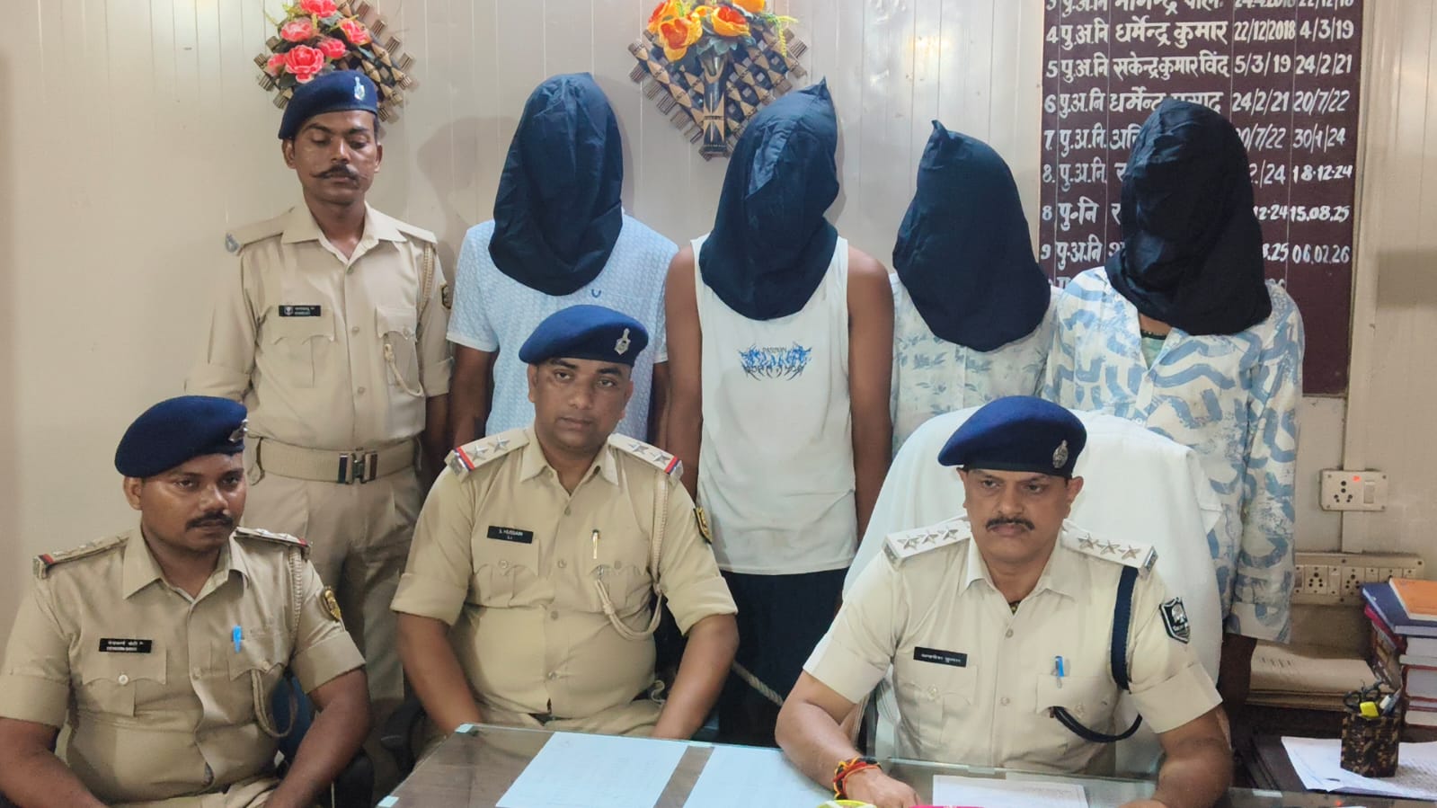 नदी थाना पुलिस की कार्रवाई में चार गिरफ्तार