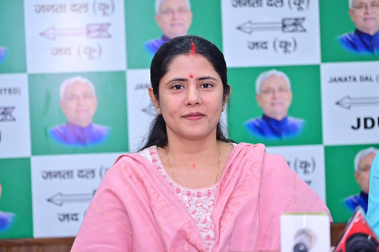 आपदा में अवसर तलाशने की कोशिश न करे विपक्ष : डॉ० अनुप्रिया यादव