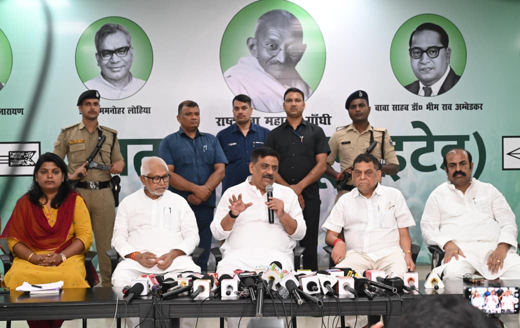 जदयू के संजय झा ने कहा, 30 वर्षो से बिहार के जल हितों की चढ़ रही बलि, अब...