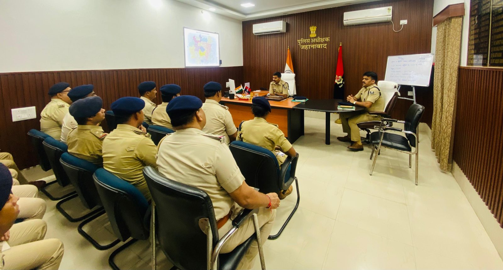 जहानाबाद में अपराध नियंत्रण और पुलिसिंग व्यवस्था को लेकर समीक्षा बैठक