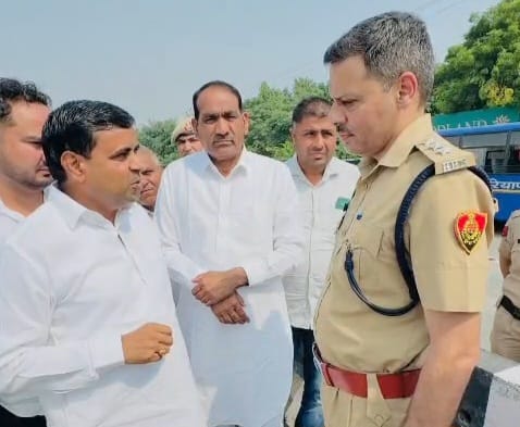 नेताओं का काफिला हल्दाना चौकी पर रोका, पूर्व विधायक बलबीर बाल्मीकि और कुंवर सिंह छौकक्कर डिटेन
